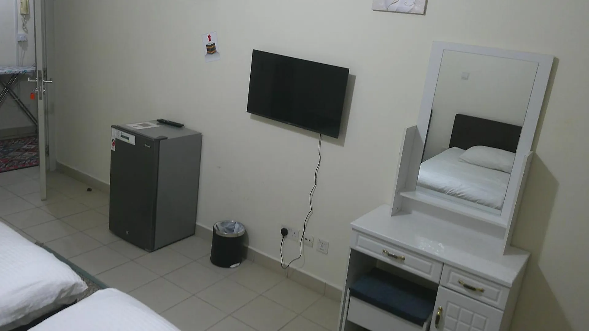 Ruby Star Hostel Dubai F 4 R 2-3